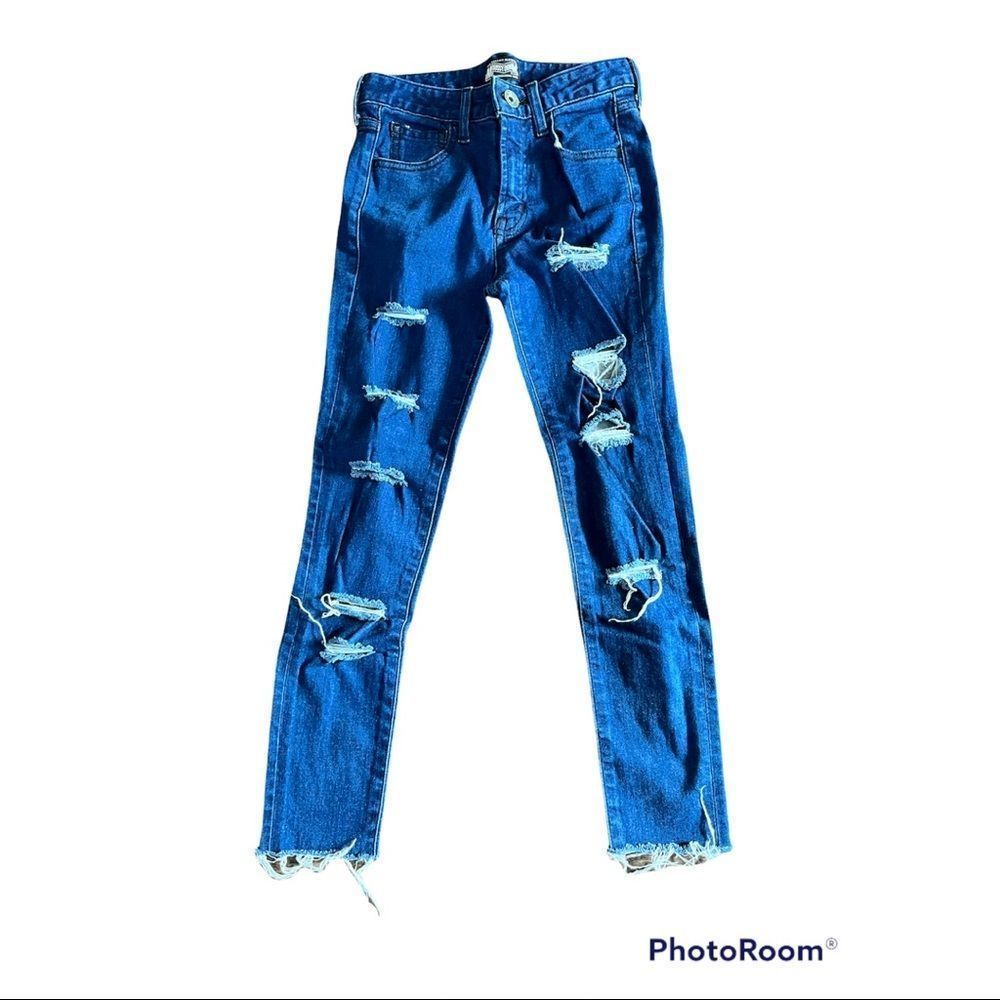 Moussy distressed jeans
